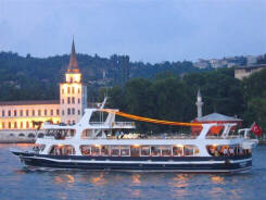 Diner cruise or a boat trip on the Bosphorus