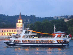 Diner cruise of een trip op de Bosphorus